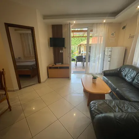 Apartament Happy Sun Medences *