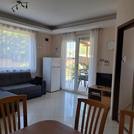Happy Sun Medences Apartment Siofok