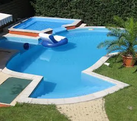 Happy Sun Medencés *