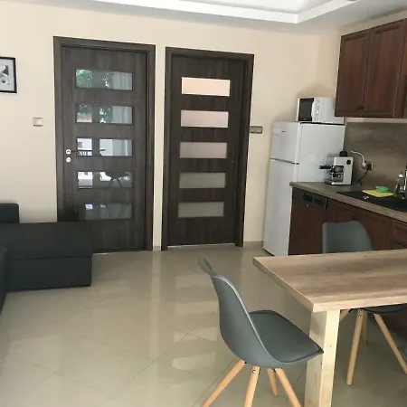 Happy Sun Medences Apartament *