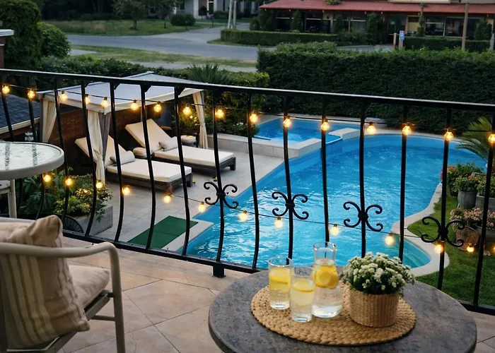 Happy Sun Medences 公寓