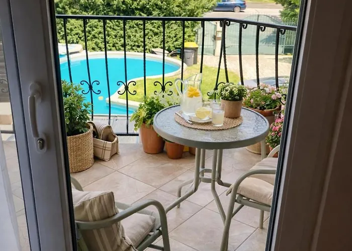 Happy Sun Medences * 希欧福克