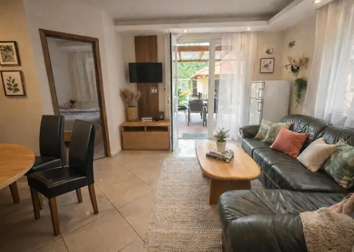 Happy Sun Medences * 希欧福克