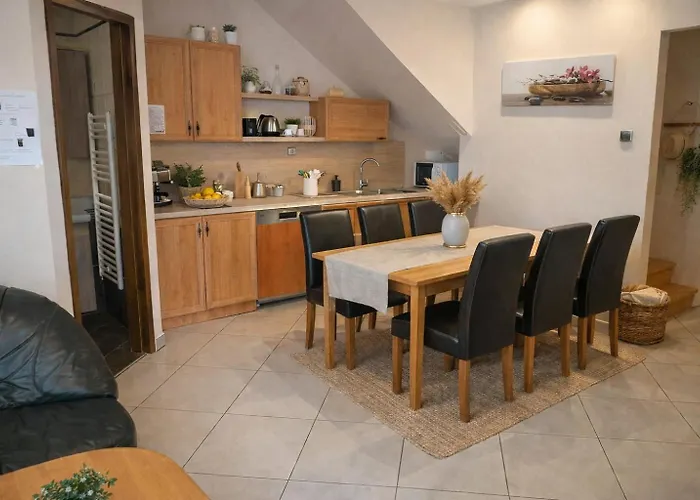 Happy Sun Medences * 希欧福克