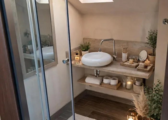 Happy Sun Medences 公寓